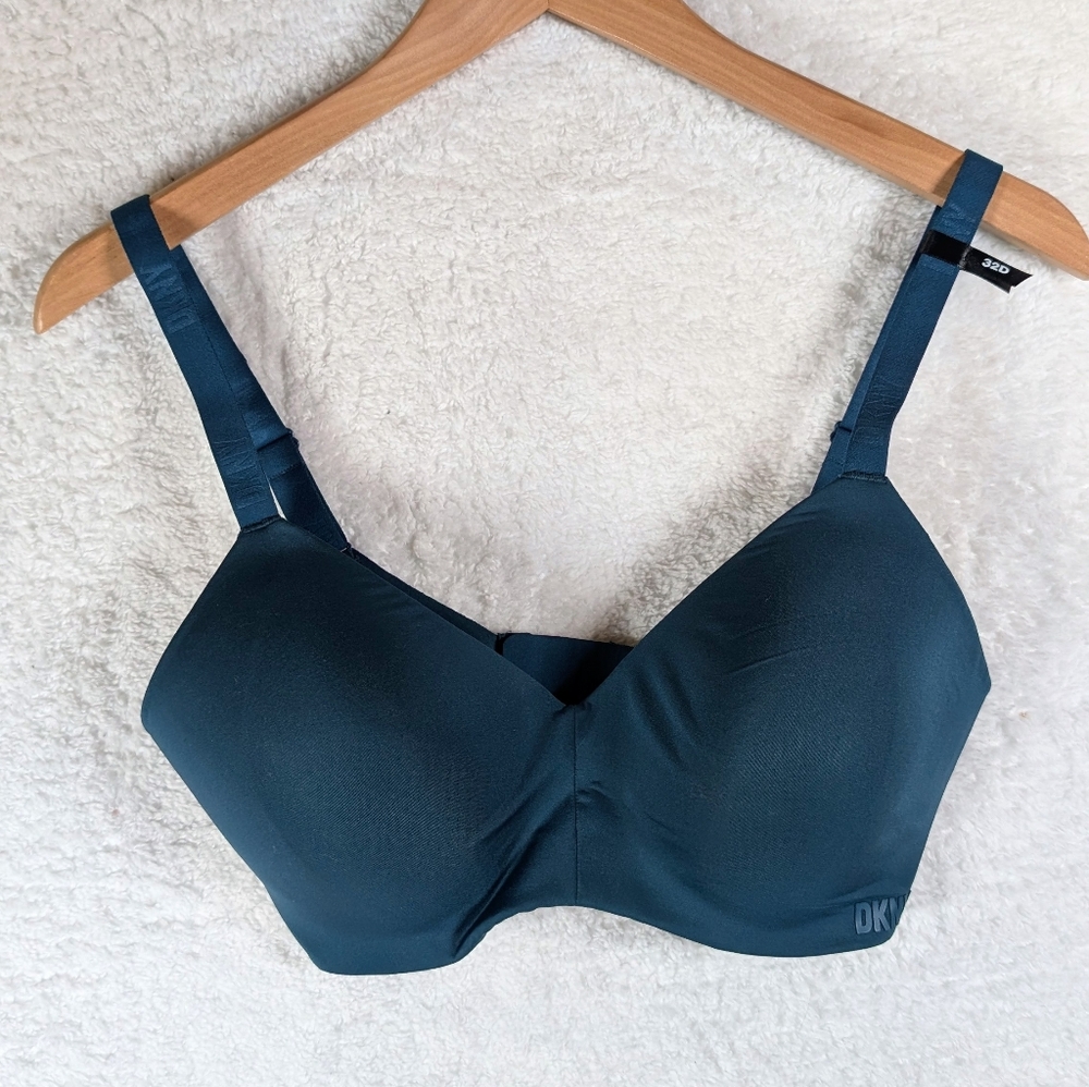212-DKNY Women's Teal Bra 32 D